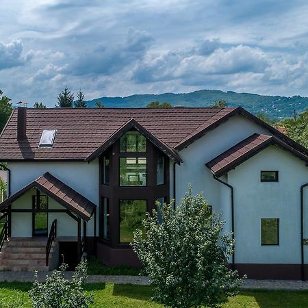 Vila Luna Comarnic Exteriér fotografie