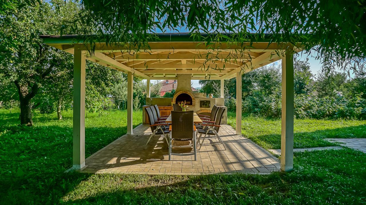 Vila Luna Comarnic Exteriér fotografie